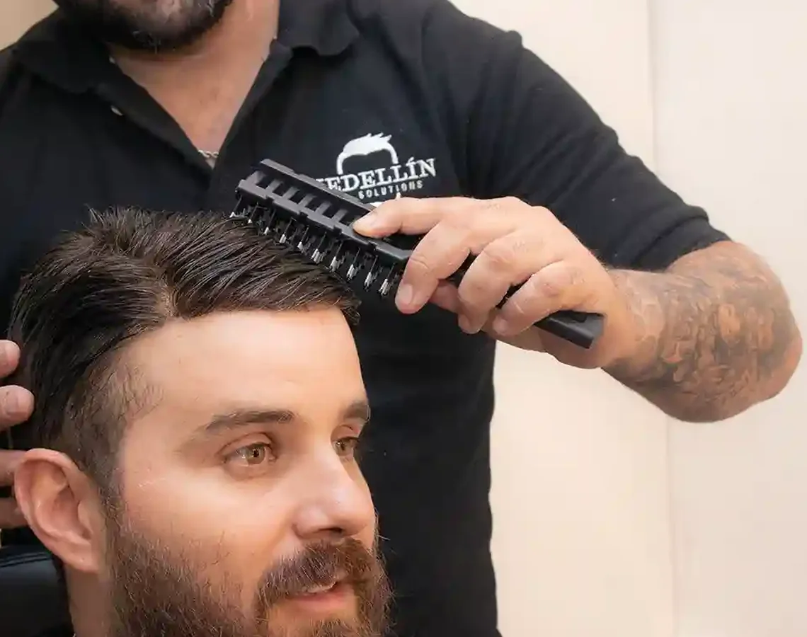 ¿Quieres lucir un nuevo look que te haga sentir seguro y confiado?